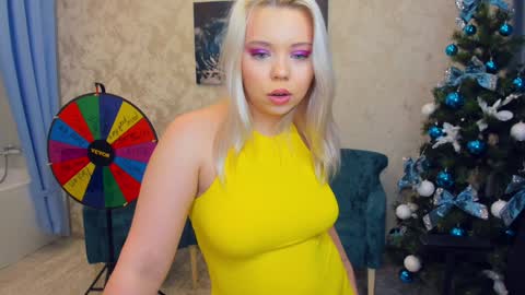 Snapshot of im__youre_sunshine chatting on December 2024 11:09:01 PM Roxy online show from December 2024 11:09:01 PM