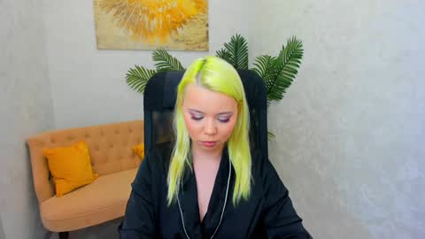 Snapshot of im__youre_sunshine chatting on January 2025 02:23:01 AM Roxy online show from January 2025 02:23:01 AM