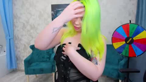 Snapshot of im__youre_sunshine chatting on February 2025 11:37:02 PM Roxy online show from February 2025 11:37:02 PM