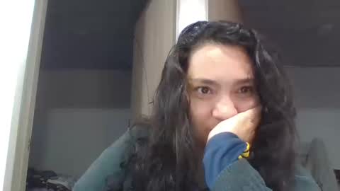 Snapshot of im_alaya chatting on October 2025 08:42:01 PM Alaya online show from October 2025 08:42:01 PM