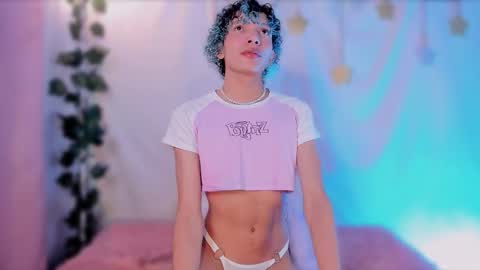 Snapshot of im_alejo chatting on October 2025 01:46:01 AM Alejo independent model online show from October 2025 01:46:01 AM