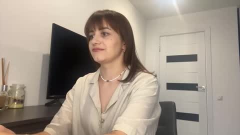 Alisa online show from September 2025 07:01:01 AM