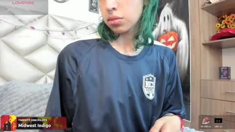  Im Gaia online show from October 2025 12:38:01 PM