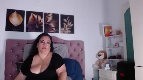 Hellen online show from October 2025 06:41:02 AM