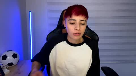 Snapshot of im_laia_ chatting on December 2024 05:59:02 AM Laia online show from December 2024 05:59:02 AM