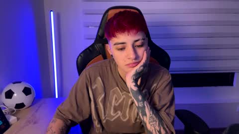 Snapshot of im_laia_ chatting on December 2024 06:22:02 AM Laia online show from December 2024 06:22:02 AM