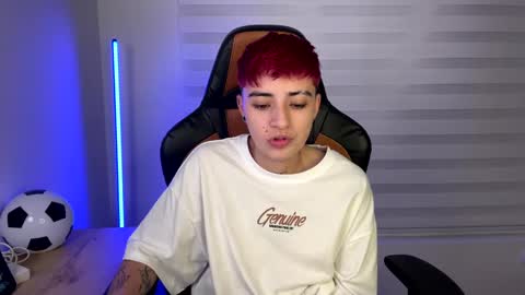 Snapshot of im_laia_ chatting on December 2024 08:26:02 AM Laia online show from December 2024 08:26:02 AM