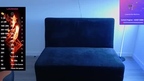 Snapshot of im_laia_ chatting on September 2025 07:24:02 PM Laia online show from September 2025 07:24:02 PM