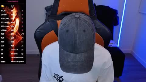 Laia online show from October 2025 11:49:01 PM