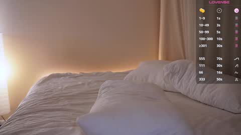 Milla online show from December 2024 08:03:02 PM