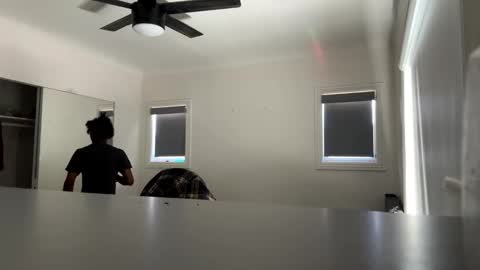 imchokingchicken online show from September 2025 08:19:01 PM