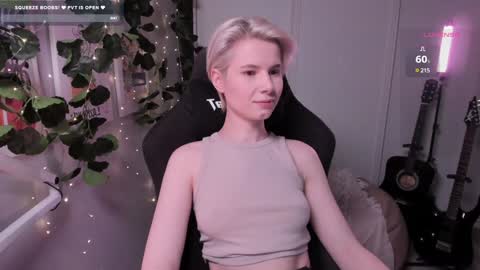 Snapshot of imnotmia chatting on February 2025 01:06:01 PM Mia online show from February 2025 01:06:01 PM