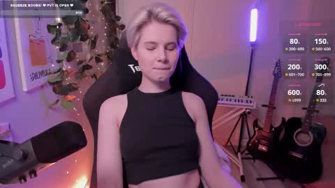 Snapshot of imnotmia chatting on February 2025 01:17:02 PM Mia online show from February 2025 01:17:02 PM