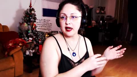 Empress online show from January 2025 07:52:01 PM