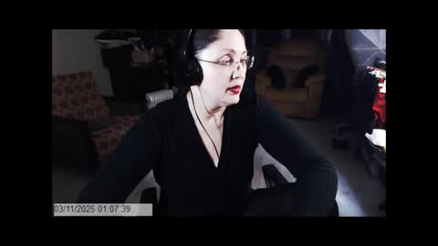 Snapshot of imperatrizasado chatting on November 2025 11:07:02 PM Empress online show from November 2025 11:07:02 PM