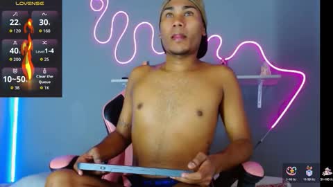 Snapshot of imperial_lust chatting on October 2025 01:47:01 AM imperial_lust online show from October 2025 01:47:01 AM