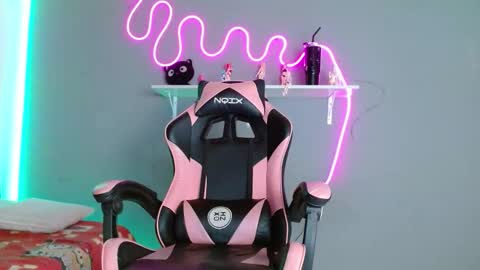 Snapshot of imperial_lust chatting on October 2025 04:51:02 AM imperial_lust online show from October 2025 04:51:02 AM