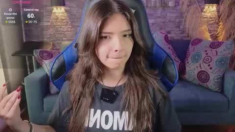 Karen  online show from September 2025 07:28:02 PM