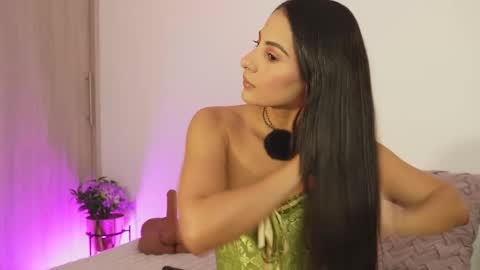 imvickyrachell_ online show from October 2025 01:34:02 PM