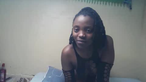 Snapshot of imyour_girl chatting on November 2025 06:56:02 AM Im sonny online show from November 2025 06:56:02 AM