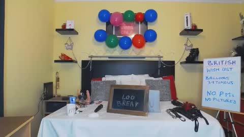 inannalove online show from December 2024 11:25:01 PM