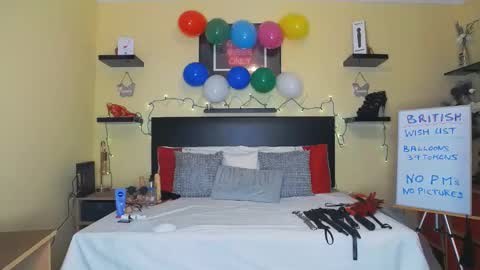 inannalove online show from December 2024 01:49:02 PM