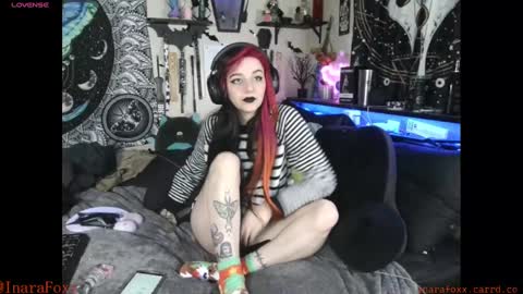 Inarafoxx online show from January 2025 09:25:02 PM