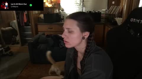 Snapshot of incognitoqueen chatting on October 2025 04:46:01 AM Carter online show from October 2025 04:46:01 AM