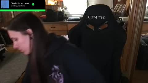 Snapshot of incognitoqueen chatting on October 2025 05:19:01 AM Carter online show from October 2025 05:19:01 AM