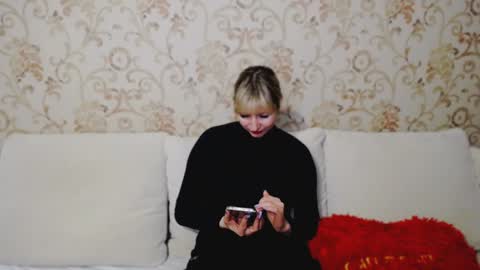 Snapshot of incredible_ariela chatting on January 2025 01:35:02 PM incredible_ariela online show from January 2025 01:35:02 PM