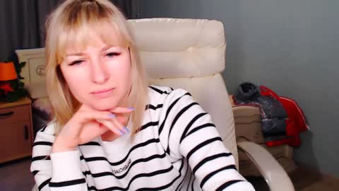 Snapshot of incredible_ariela chatting on January 2025 12:26:01 PM incredible_ariela online show from January 2025 12:26:01 PM