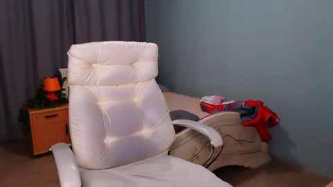 Snapshot of incredible_ariela chatting on January 2025 04:13:02 PM incredible_ariela online show from January 2025 04:13:02 PM