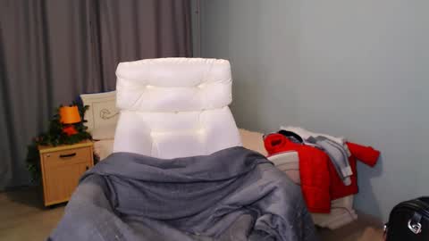 Snapshot of incredible_ariela chatting on February 2025 02:53:02 PM incredible_ariela online show from February 2025 02:53:02 PM