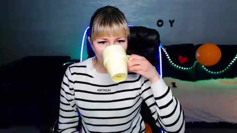 Snapshot of incredible_ariela chatting on March 2025 10:35:02 AM incredible_ariela online show from March 2025 10:35:02 AM