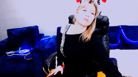 Snapshot of incredible_ariela chatting on September 2025 09:25:02 AM incredible_ariela online show from September 2025 09:25:02 AM