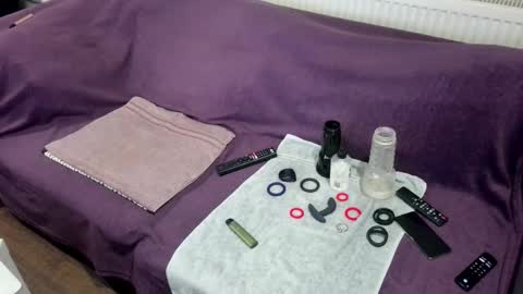 indian_exhibitionist online show from October 2025 08:51:01 PM