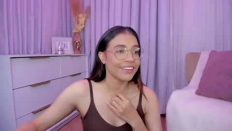 Snapshot of indiancutie_ chatting on March 2025 09:29:01 PM MIA online show from March 2025 09:29:01 PM