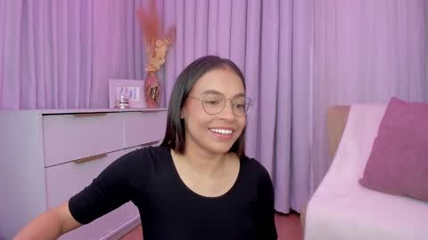 Snapshot of indiancutie_ chatting on March 2025 06:00:02 PM MIA online show from March 2025 06:00:02 PM