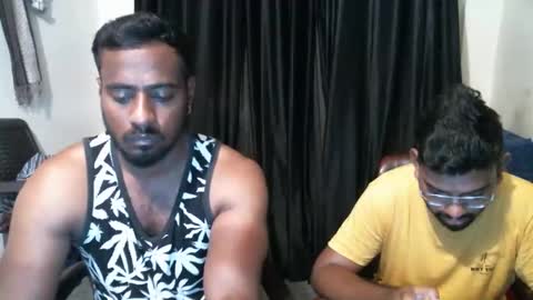 Snapshot of indiandesiguys2023 chatting on September 2025 04:01:02 AM indian guys for you online show from September 2025 04:01:02 AM