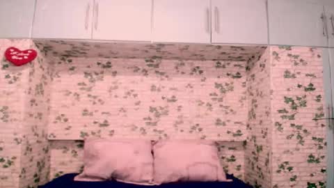 Snapshot of indianpeaches chatting on December 2025 01:55:01 AM indianpeaches online show from December 2025 01:55:01 AM