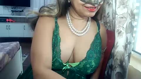 Snapshot of indianrads9 chatting on February 2025 07:50:01 AM Radha online show from February 2025 07:50:01 AM