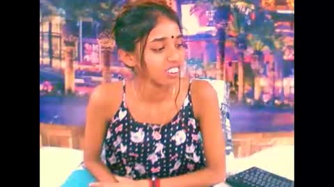 indiansexyslender4u2luv online show from October 2025 06:20:01 PM