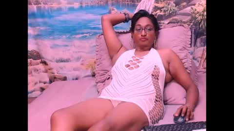 Snapshot of indianspicy69 chatting on February 2025 07:12:02 PM Shreya online show from February 2025 07:12:02 PM