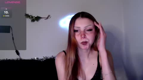 Indigo Elle online show from December 2024 11:25:01 PM