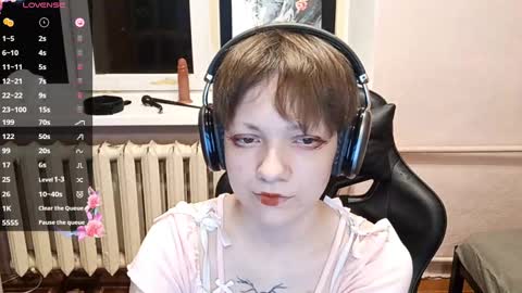 Keily online show from October 2025 04:07:01 PM