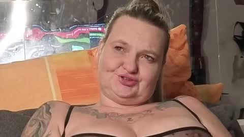 inkedblondi online show from October 2025 02:09:01 AM