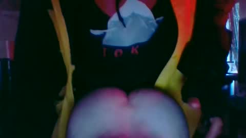 inner_crack online show from December 2024 06:12:01 PM