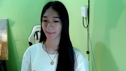 Reign online show from November 2025 07:04:01 PM