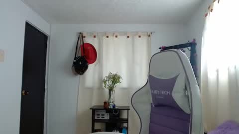 Snapshot of inocentheaven chatting on December 2024 03:58:01 PM Celeste online show from December 2024 03:58:01 PM