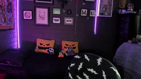 Snapshot of insania_999 chatting on October 2025 05:35:01 PM SANIA online show from October 2025 05:35:01 PM